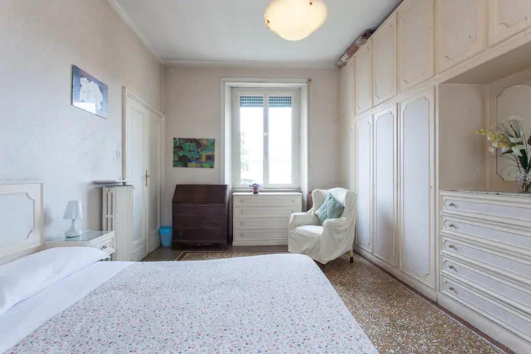 Triple Room Private External Bathroom