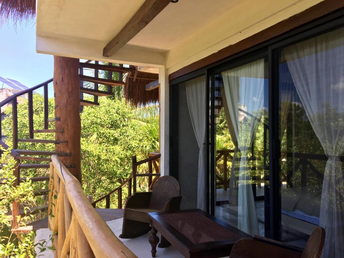Dreibettzimmer mit Balkon
