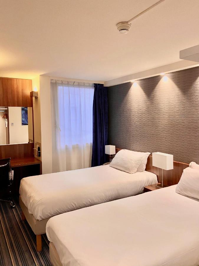 Standard Twin Room - Free Breakfast,1661631623:JPEG