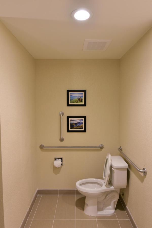 King Suite - Accessible/Non-Smoking,1062610744:JPEG