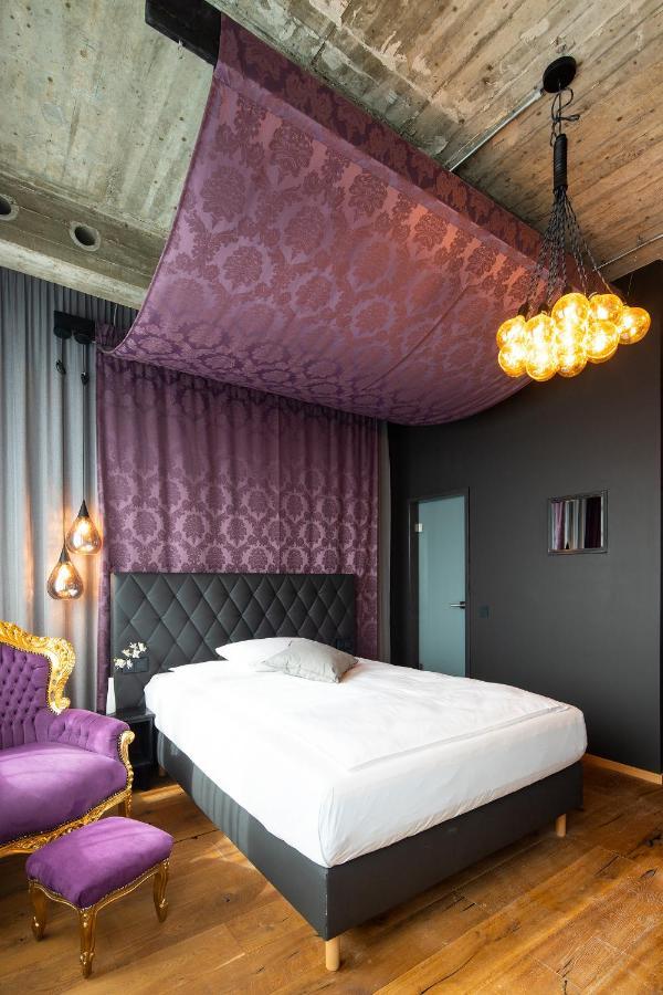 Business Zimmer mit Queensize-Bett