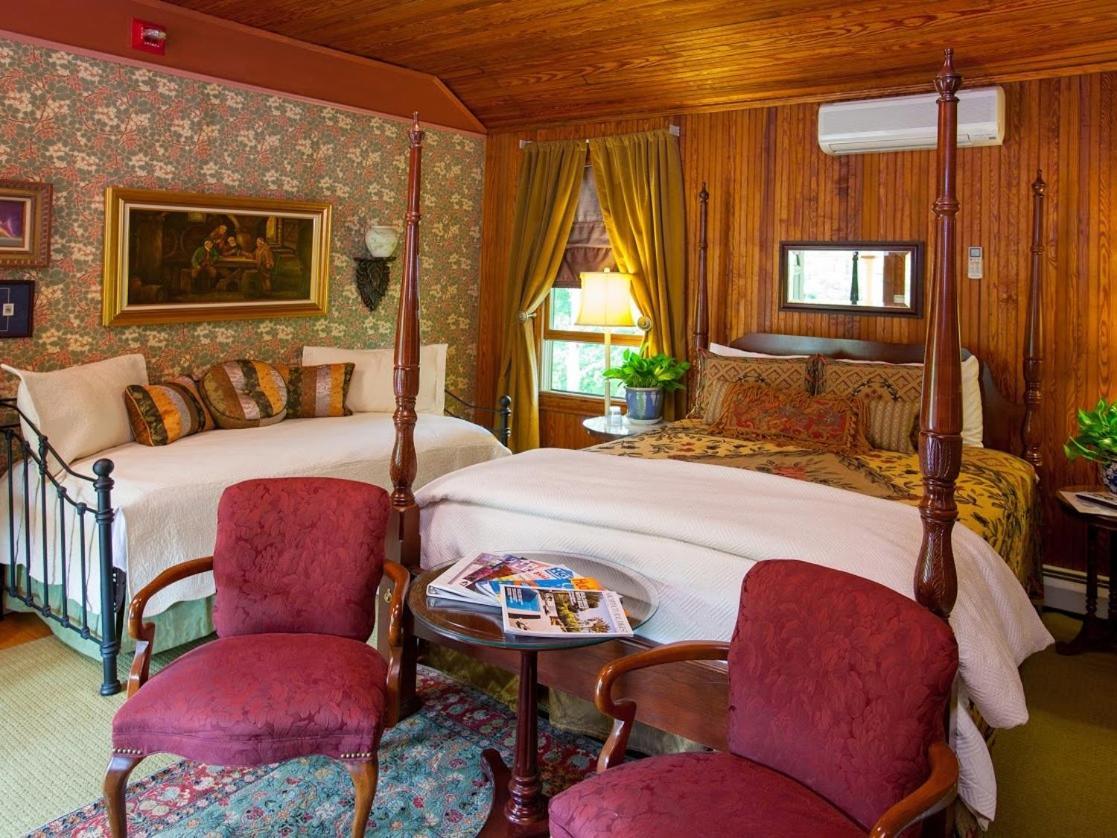 Triple Room with Bath