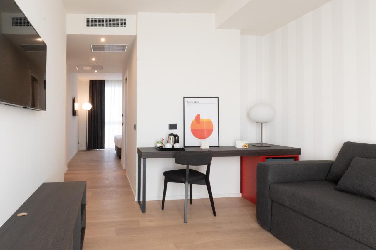 Junior Suite,1092098442:JPEG