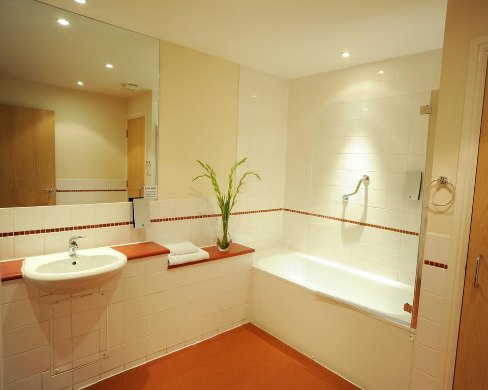 One-Bedroom Apartment,109638921:JPEG