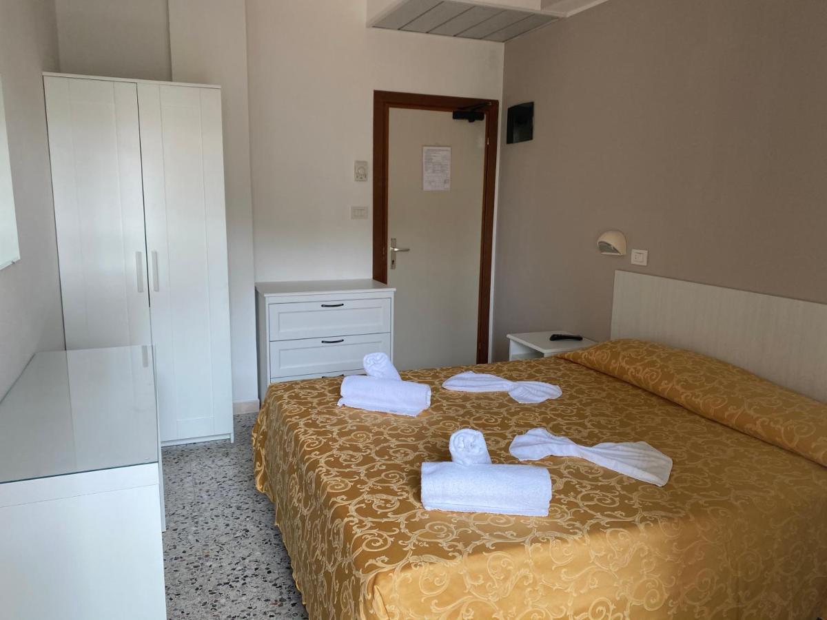 Standard Double or Twin Room with Balcony,1106932020:JPEG