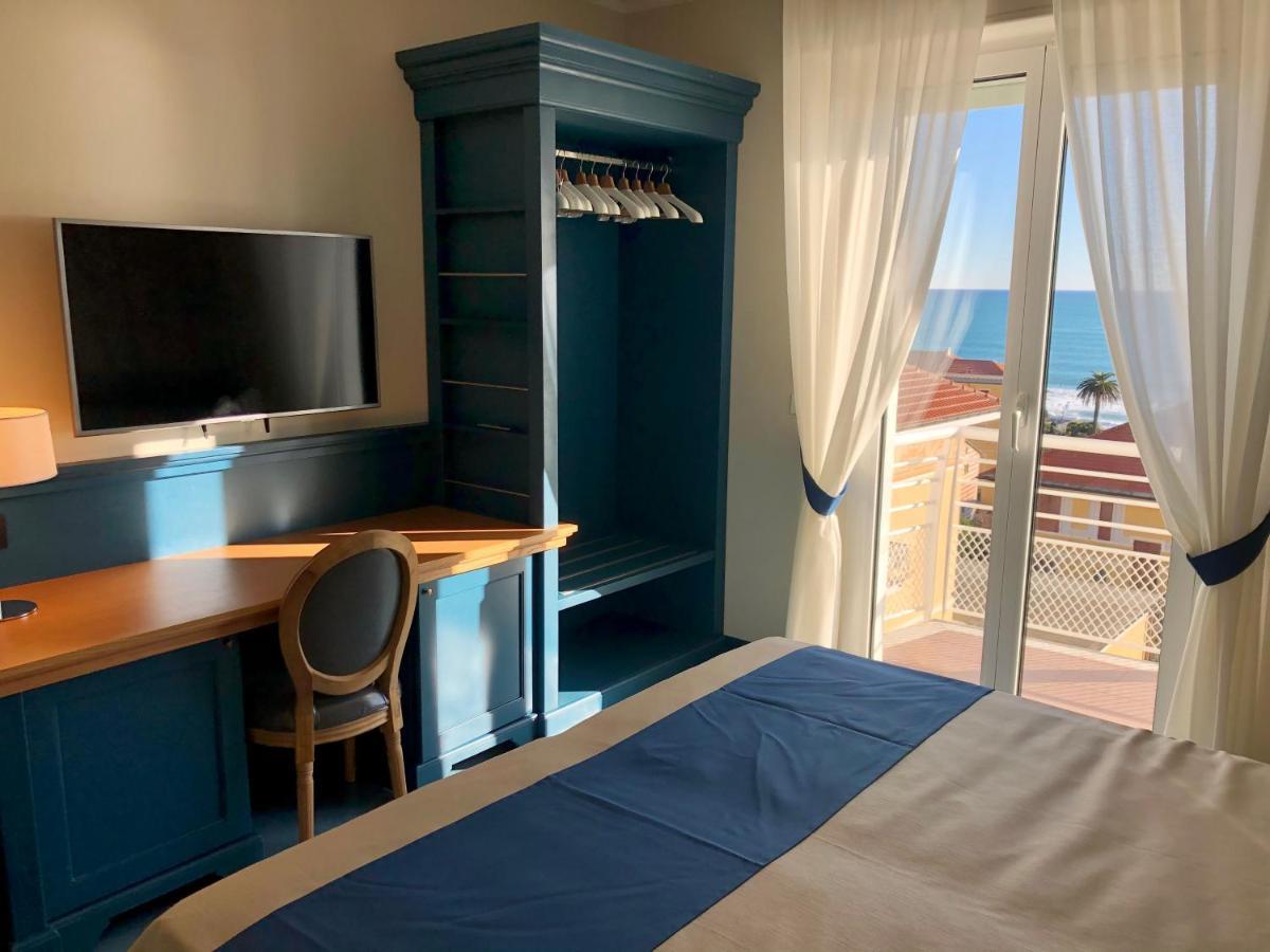 Triple Room Sea View