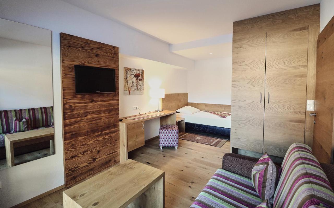 Family Suite with Balcony,1114689495:JPEG