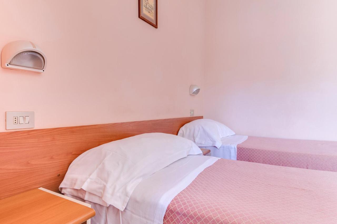 Double or Twin Room,1122729123:JPEG