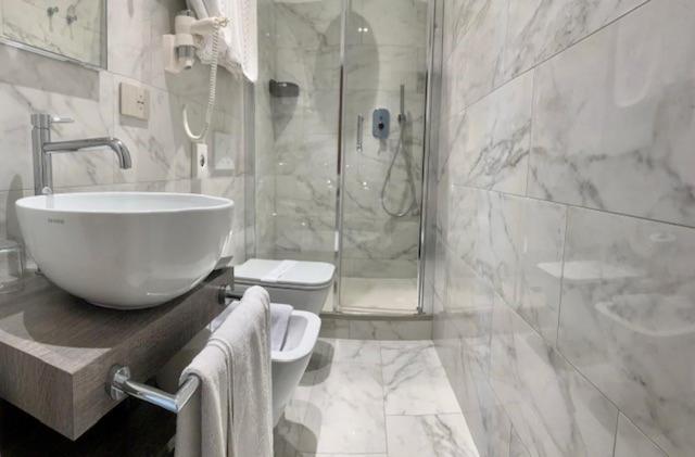 Deluxe Double or Twin Room Sea View
