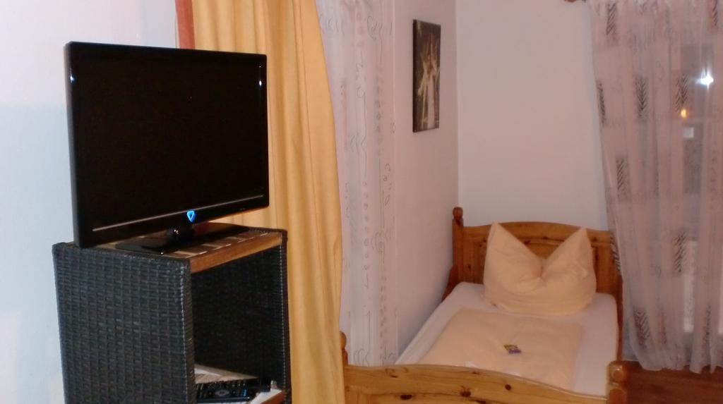 Eenpersoonskamer met Gedeelde Badkamer