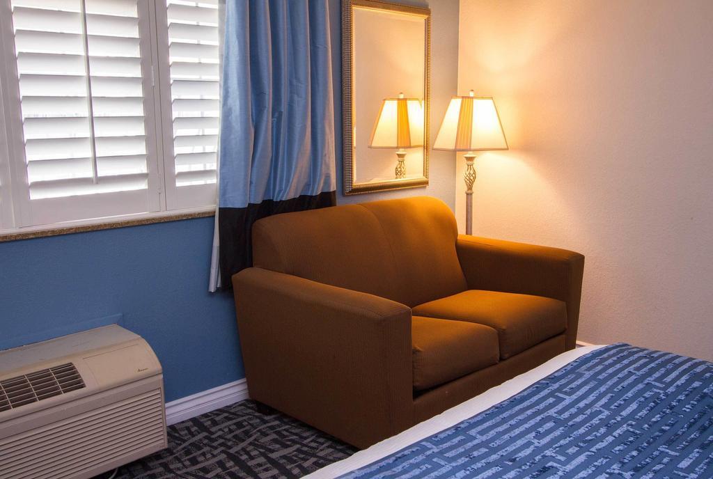 Queen Room Two Queen Beds Sofa Bed