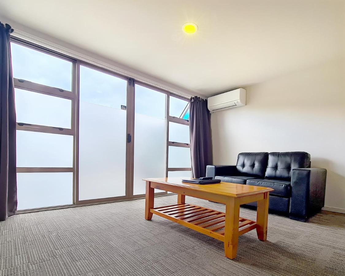 Standard Kitchen Studio,1154077296:JPEG