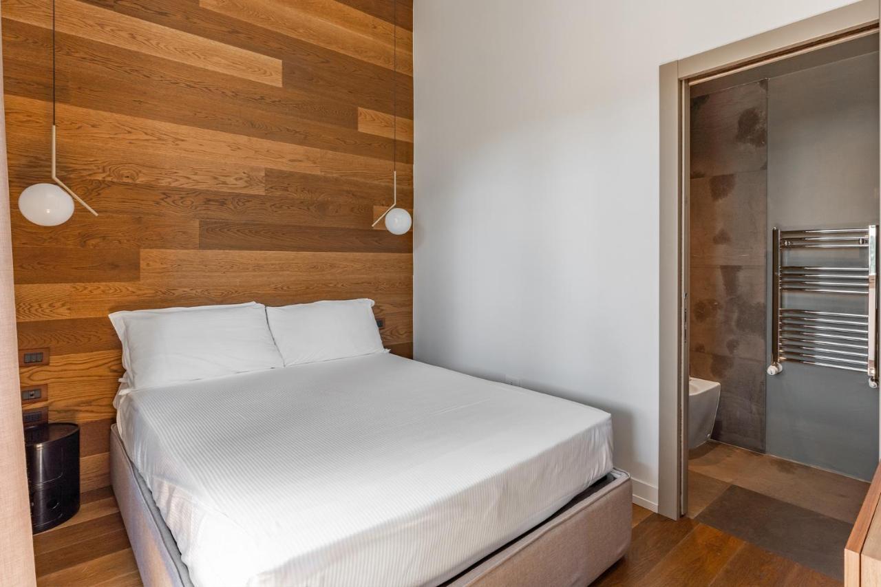 Large 2 Bedroom Apartment Duplex