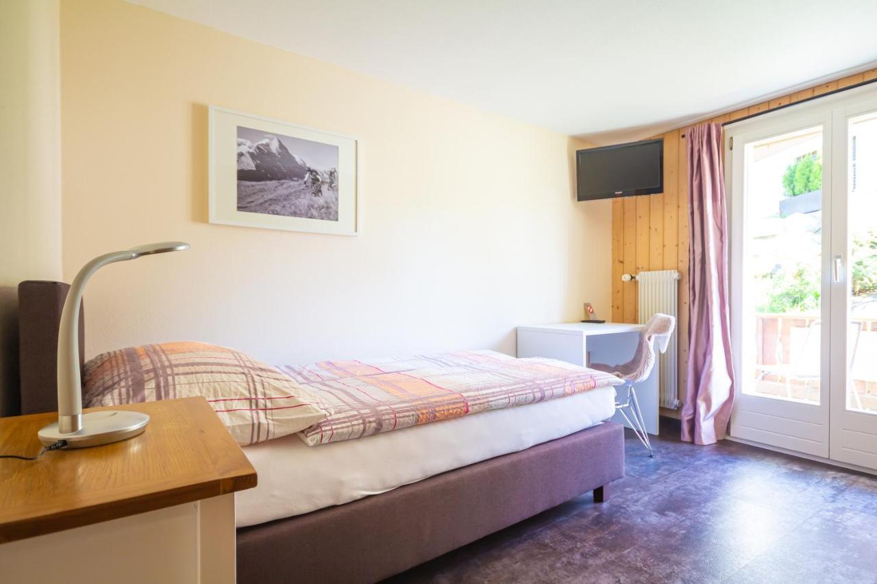 Single Room with Balcony,1589413180:JPEG