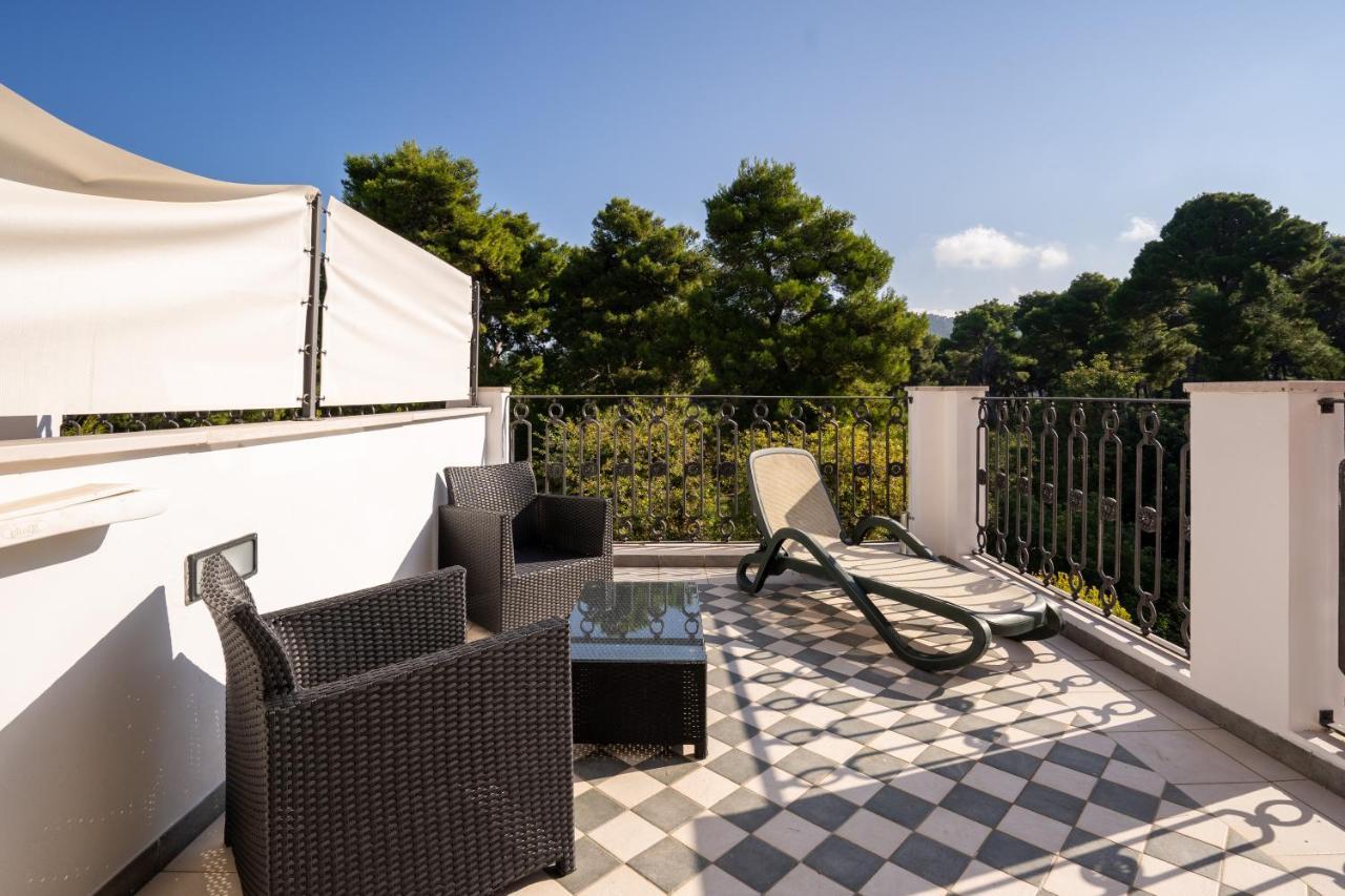 Double or Twin Room Terrace