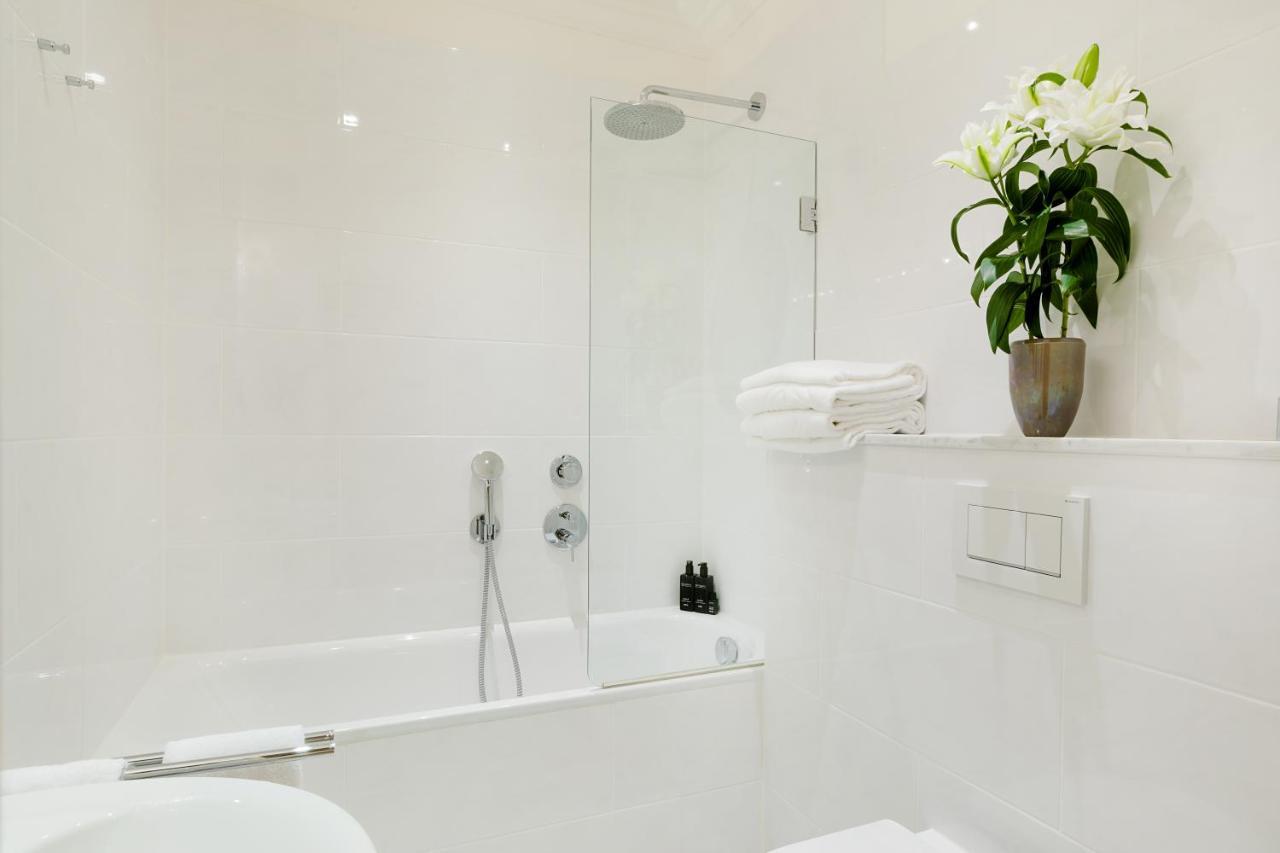 Classic Single Room