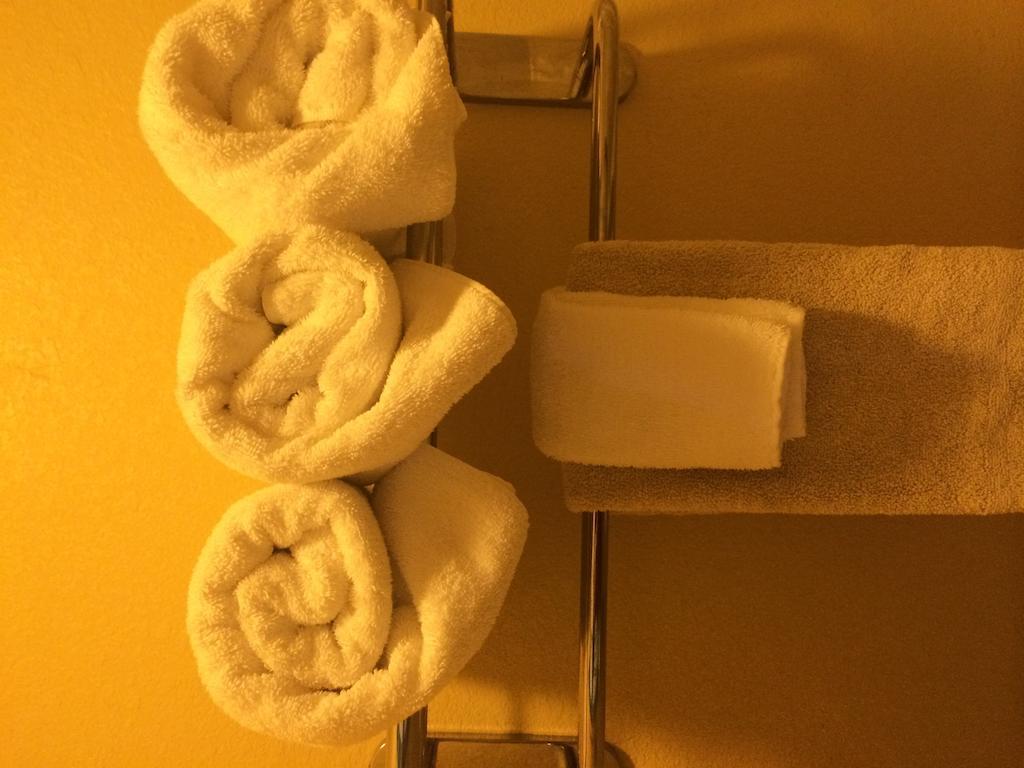 Deluxe King Suite,679656210:JPEG
