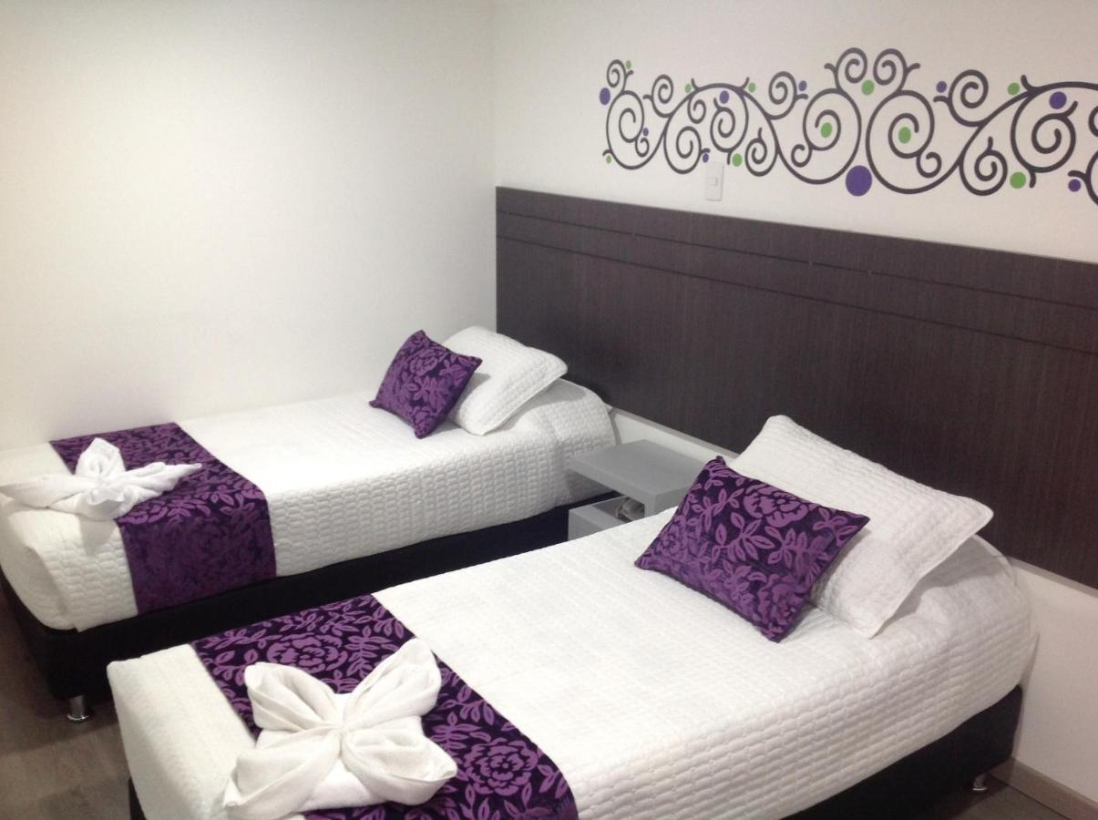 Double or Twin Room Private Bathroom
