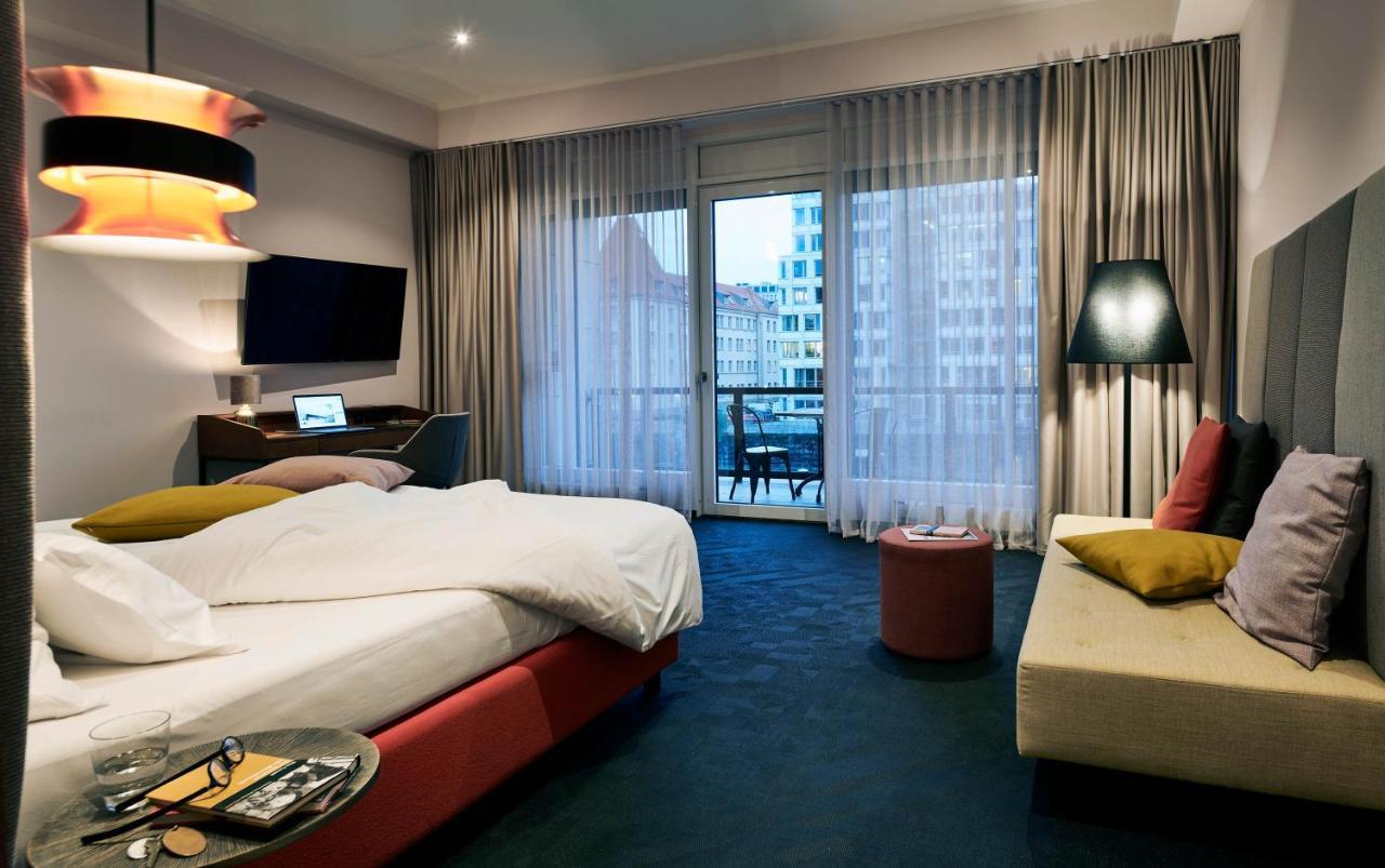 Suite Balcony River View