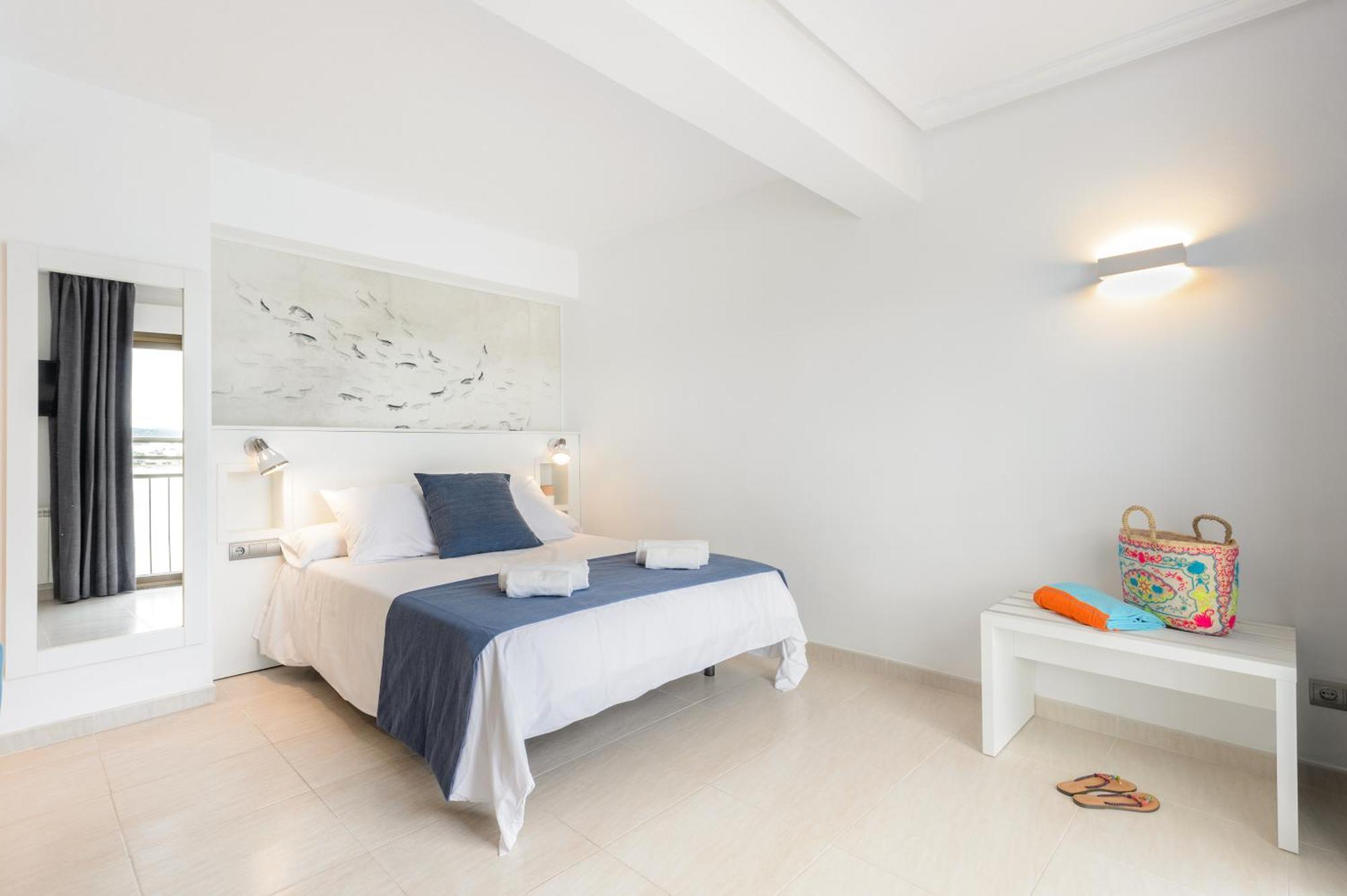 Suite with Sea View,1472180092:JPEG