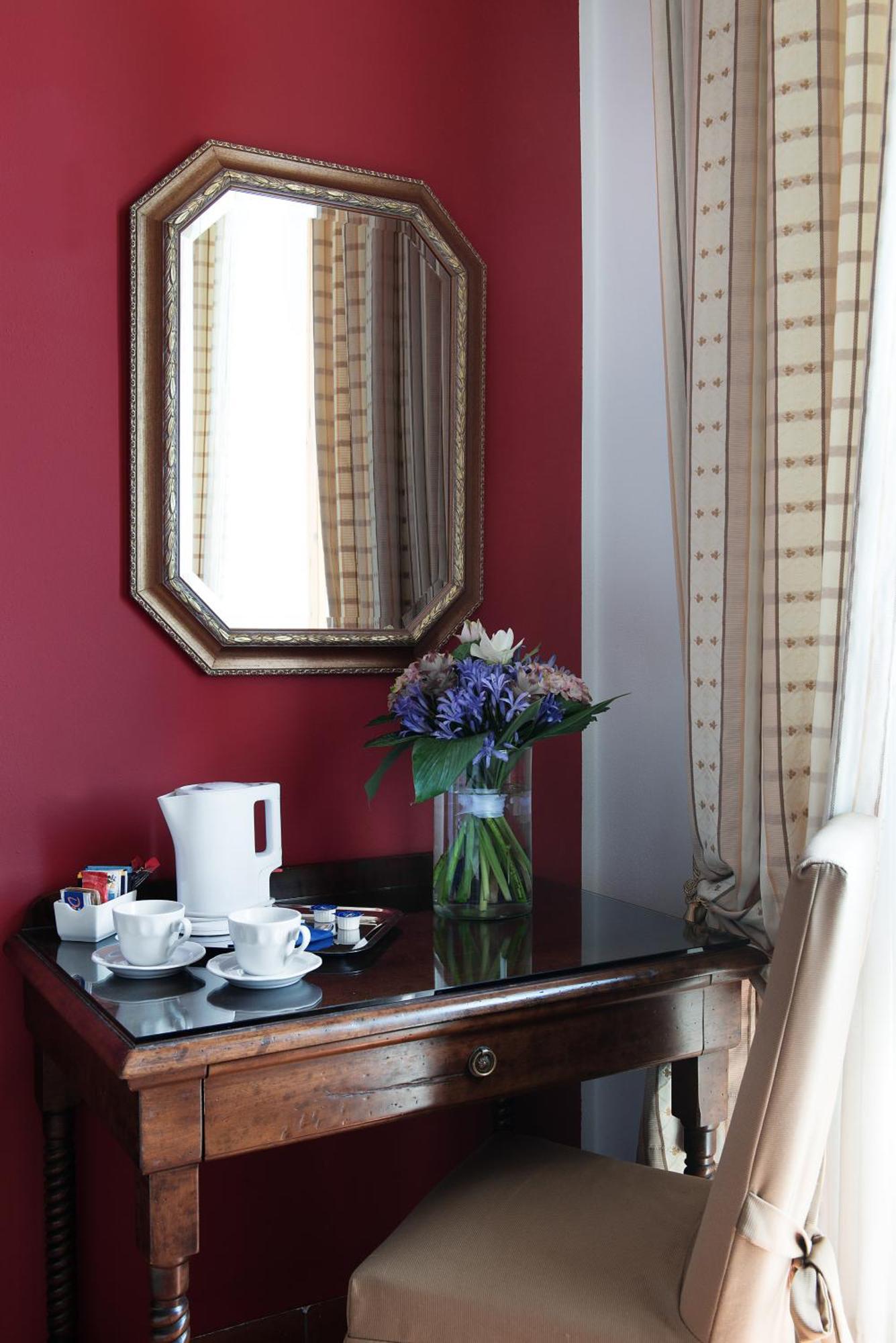 Single Room,1209489934:JPEG
