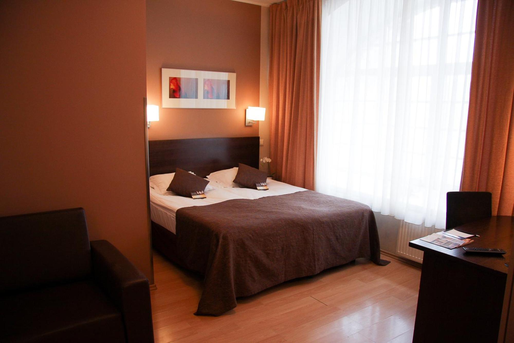 Triple Room Street View