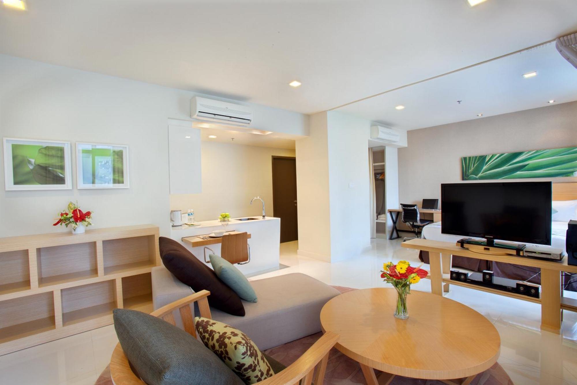 Studio Suite King,1212589678:JPEG