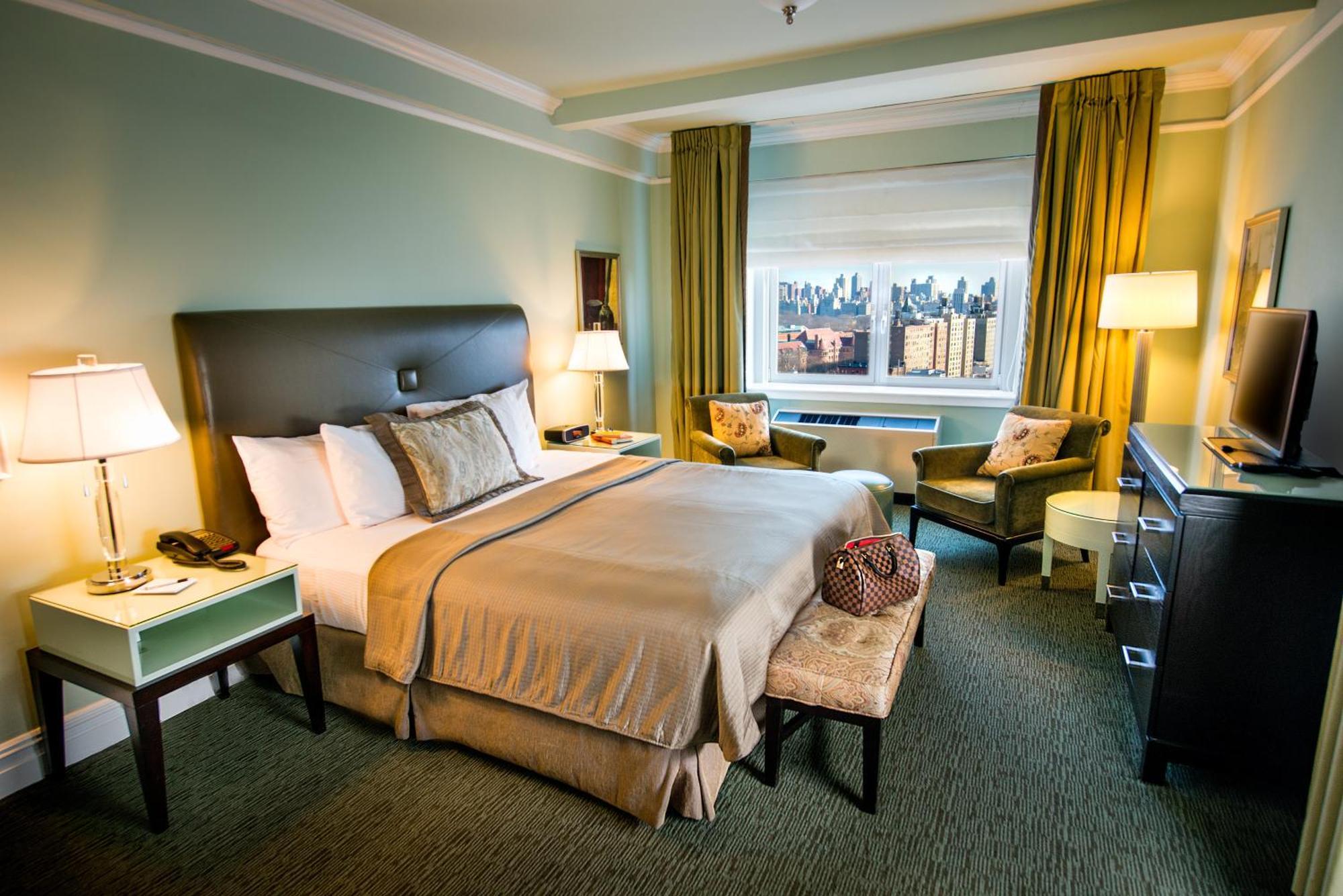 One-Bedroom King Suite