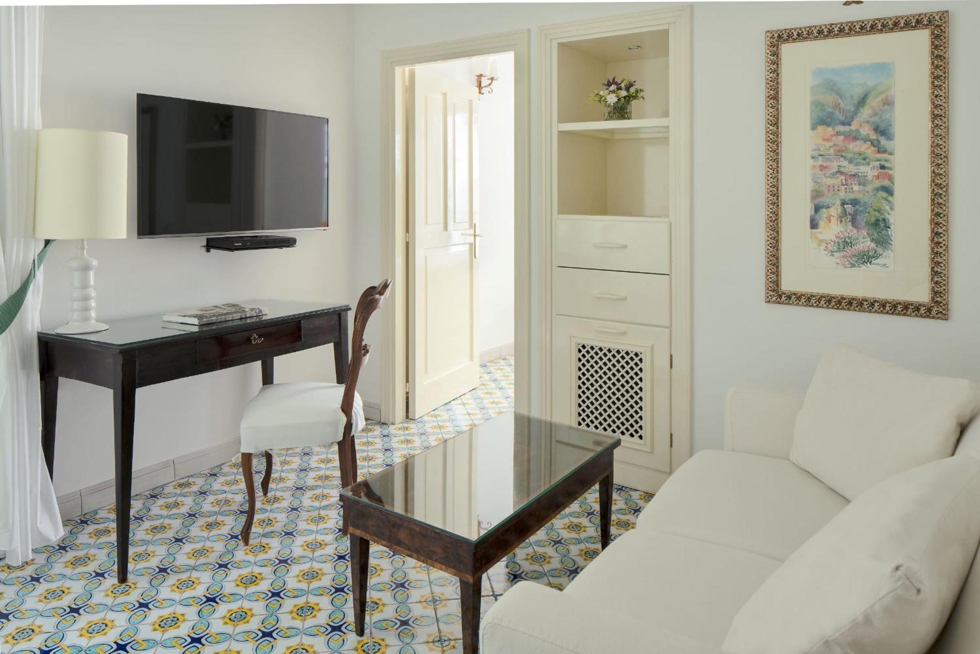 Executive Double Room Partial Sea View