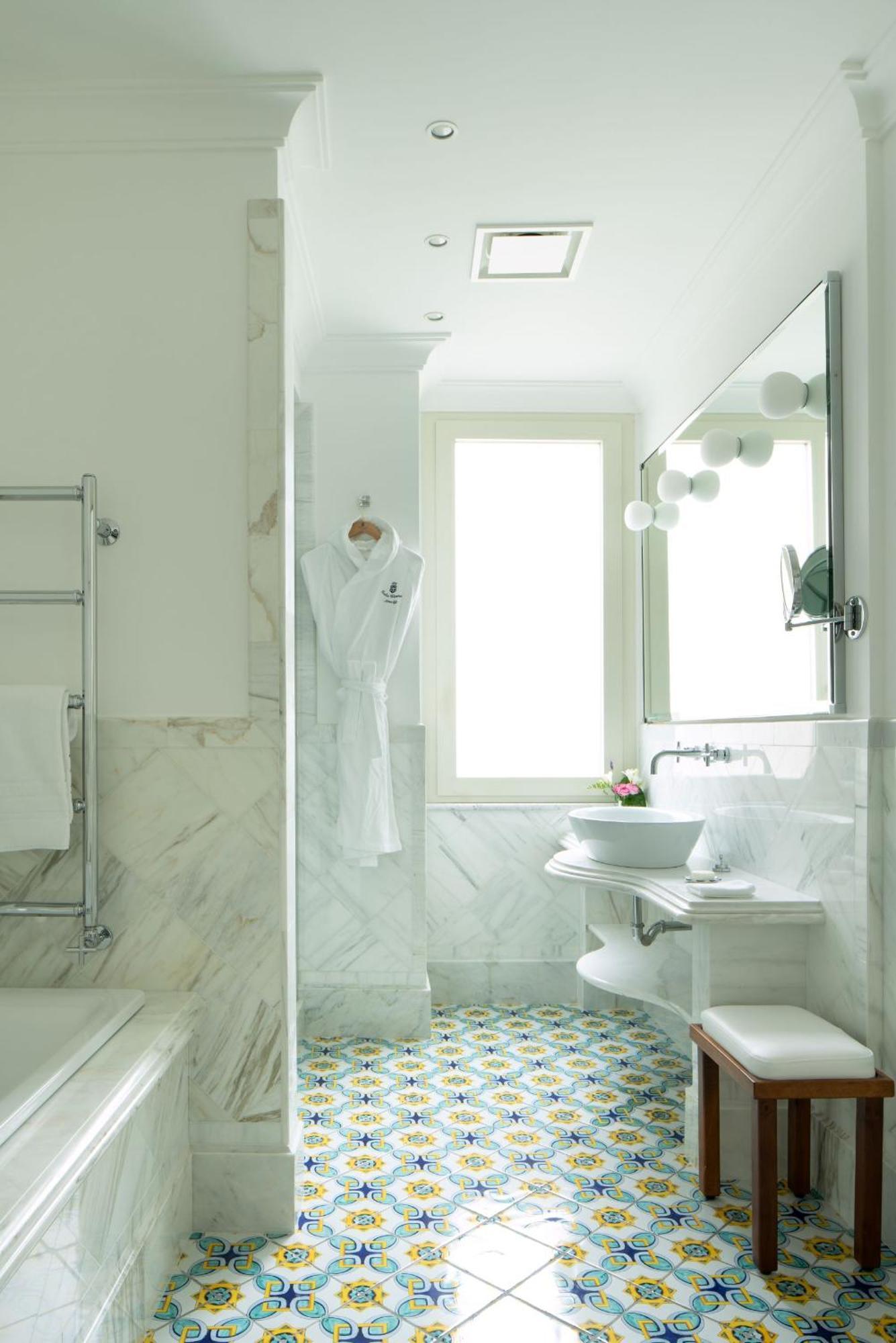 Superior Double or Twin Room with Sea View
