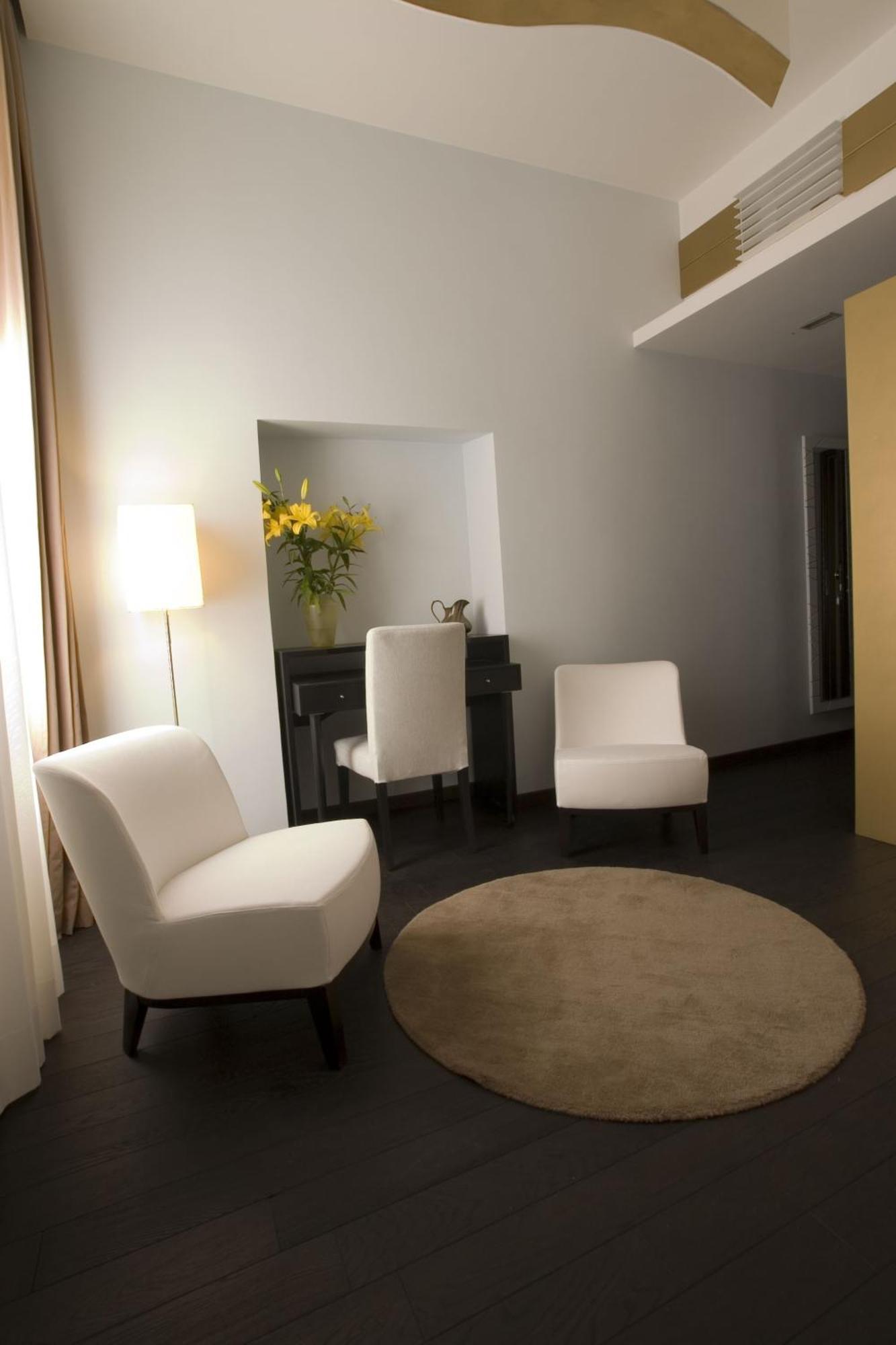 Suite Anna,1216112308:JPEG