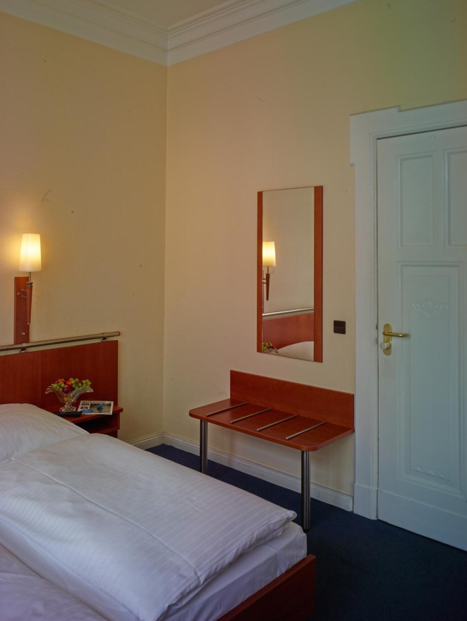 Single Room Shower,50800414:JPEG