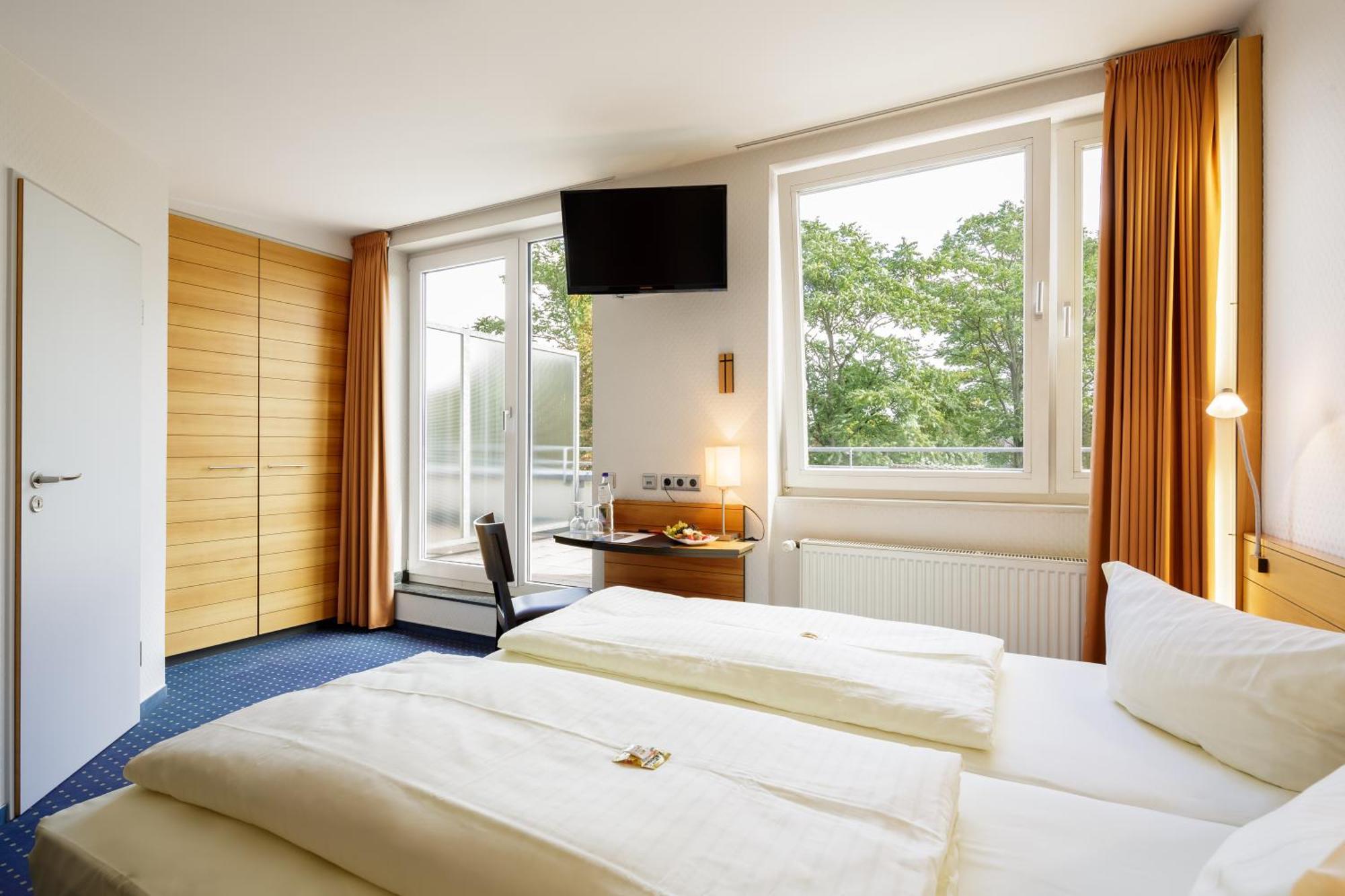 Double or Twin Room Balcony,1219252897:JPEG