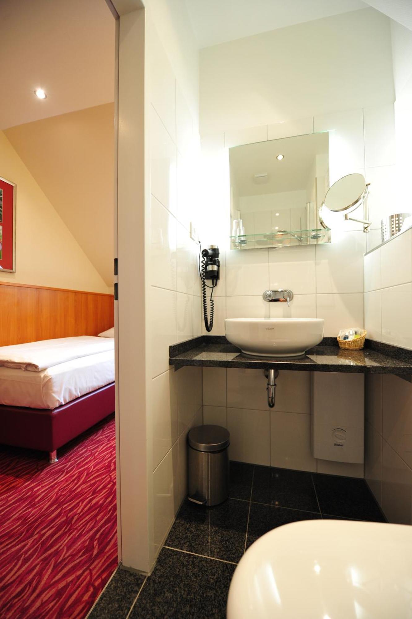 Comfort Single Room