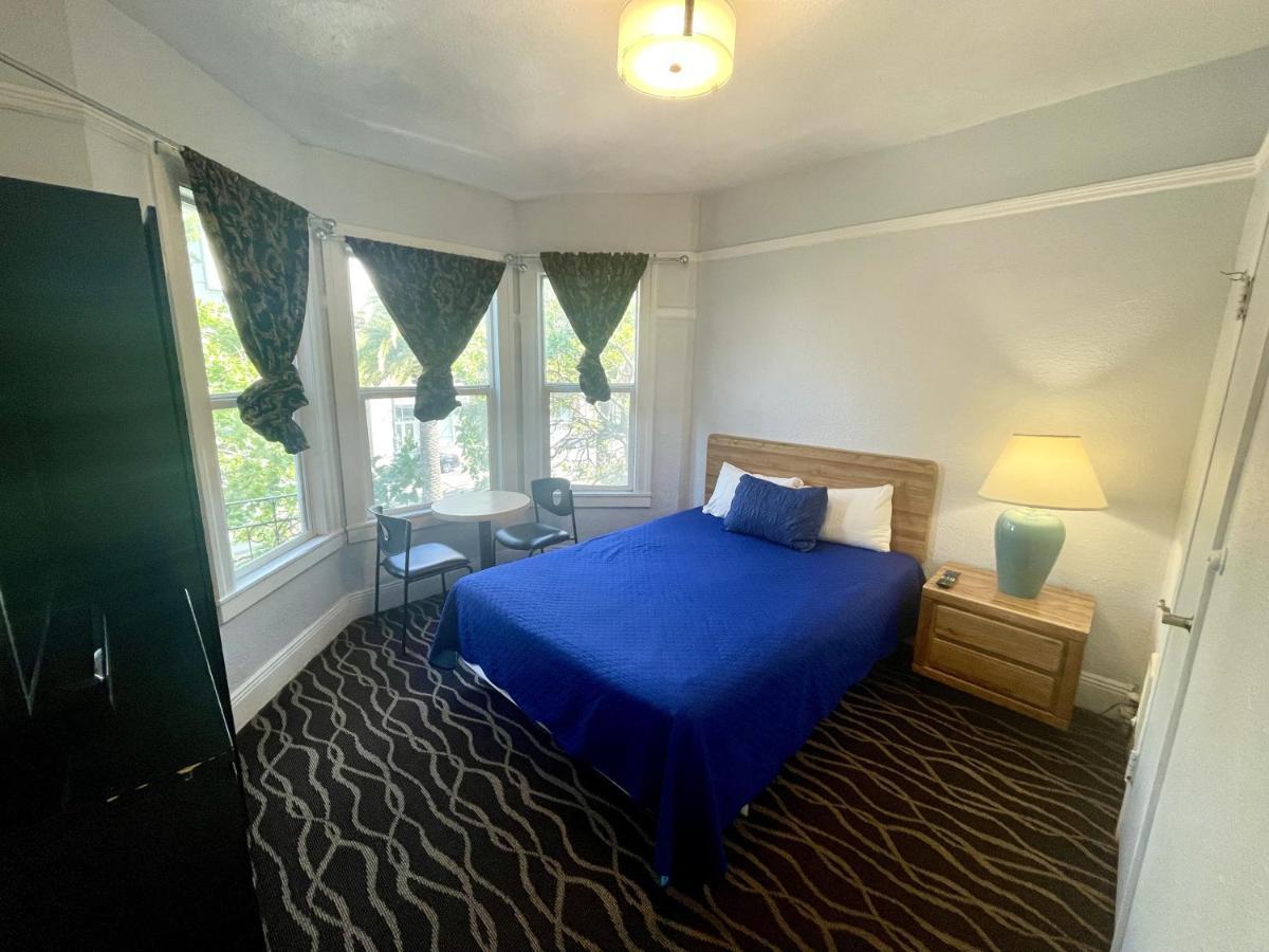 Single Room Private Bathroom