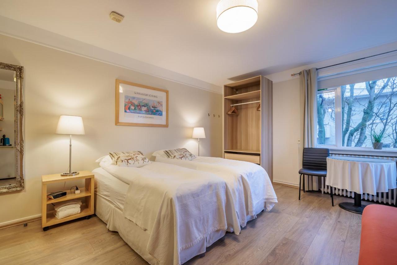 Triple Room with City View,1236372601:JPEG