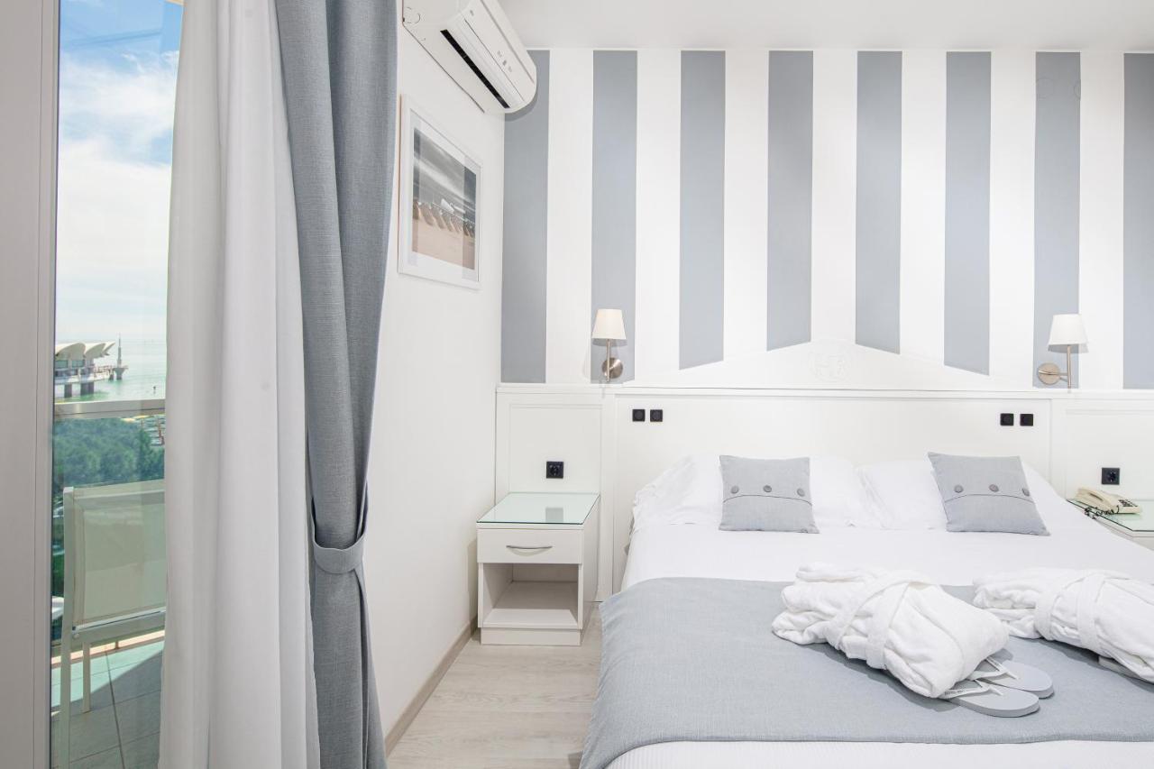 Triple Room Sea View