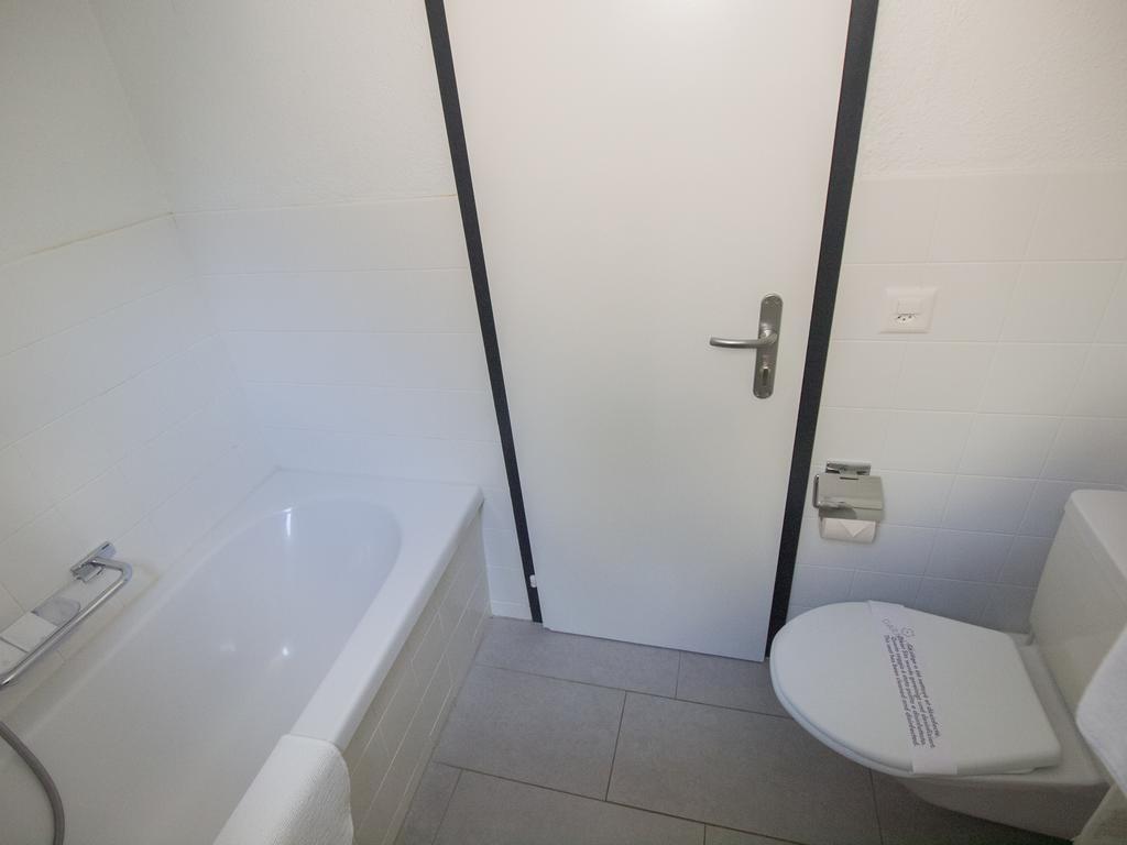 Triple Room External Private Bathroom
