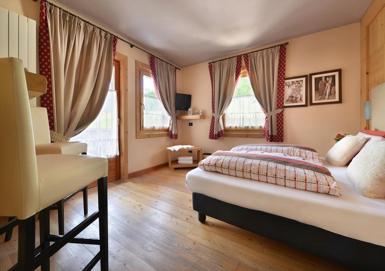 Superior Double Room Balcony Mountain View