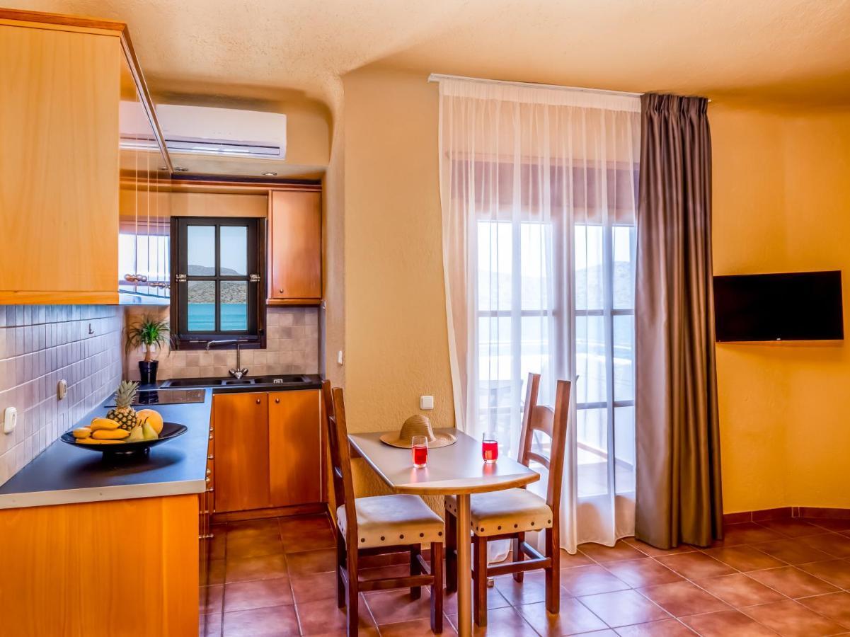 Suite with Sea View,1248518527:JPEG