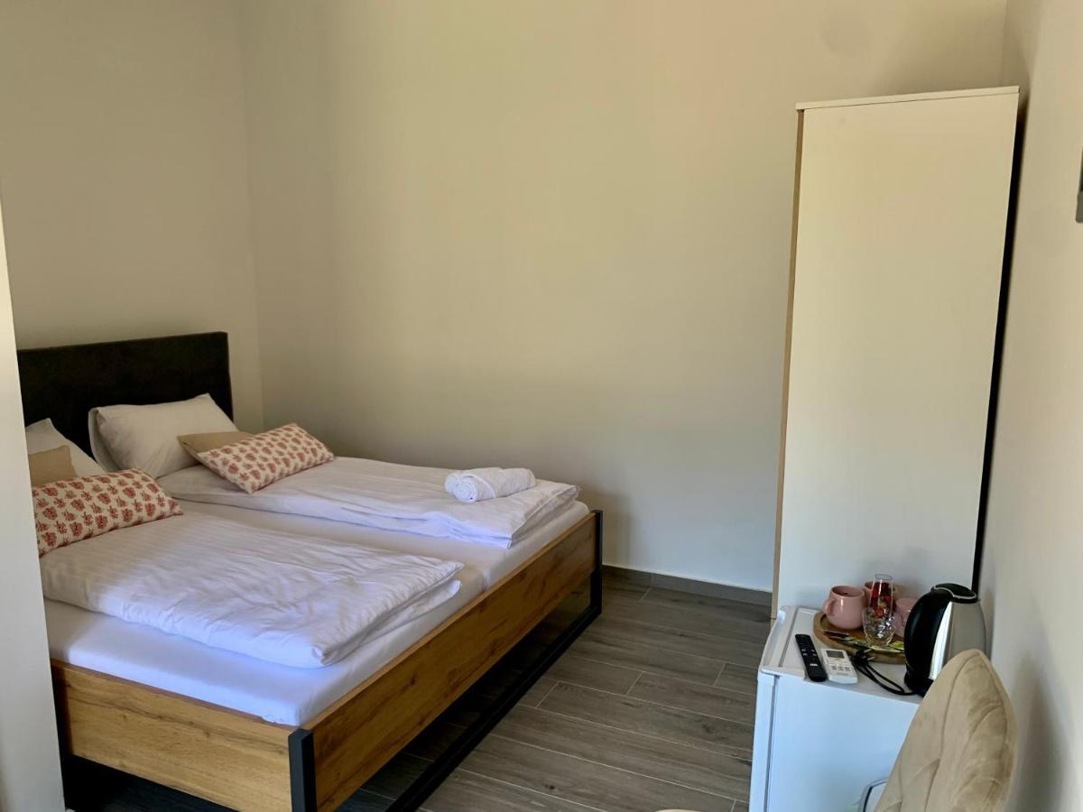 Chambre Double - Vue sur Jardin