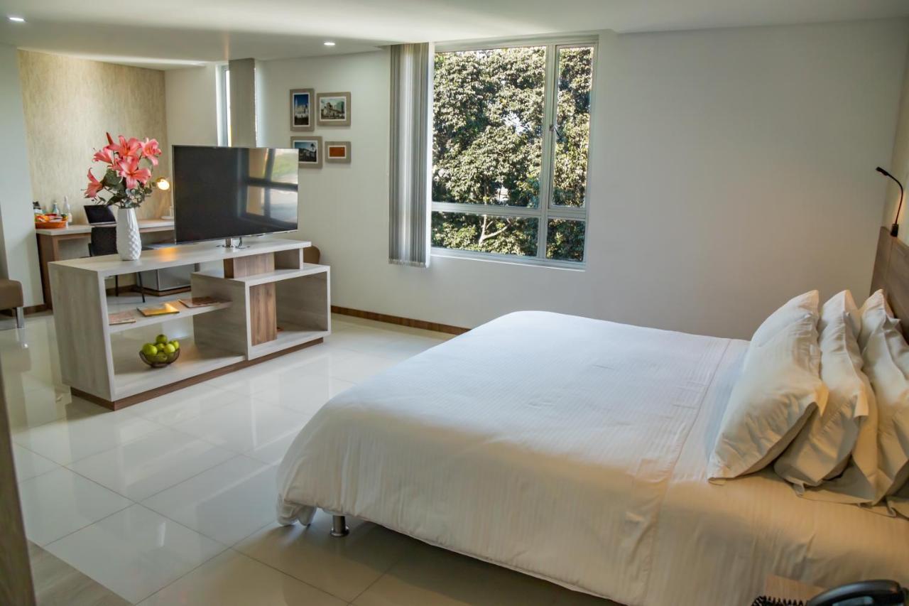 Junior Suite,1260344029:JPEG