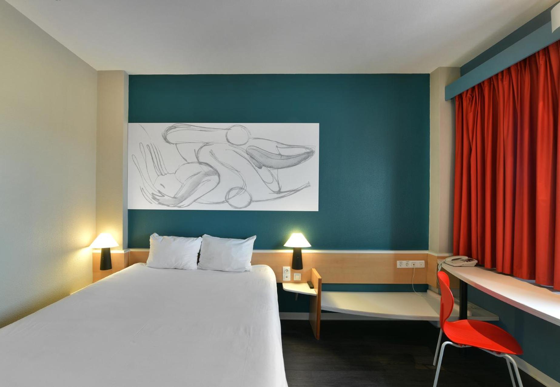 2 Adjacent Rooms,1207558618:JPEG