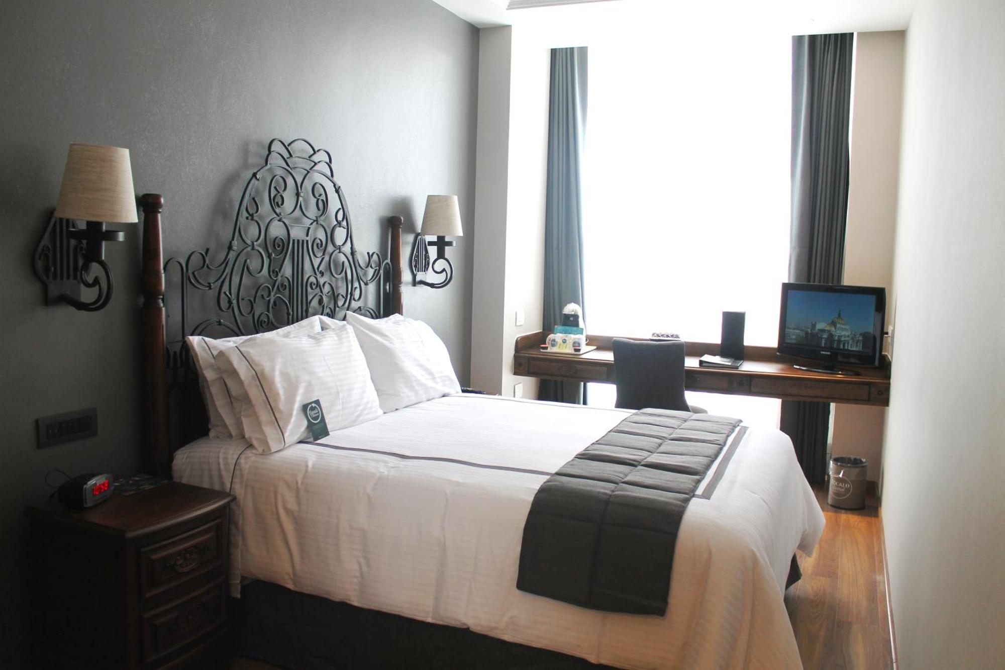 Standard Queen Room,1382275541:JPEG