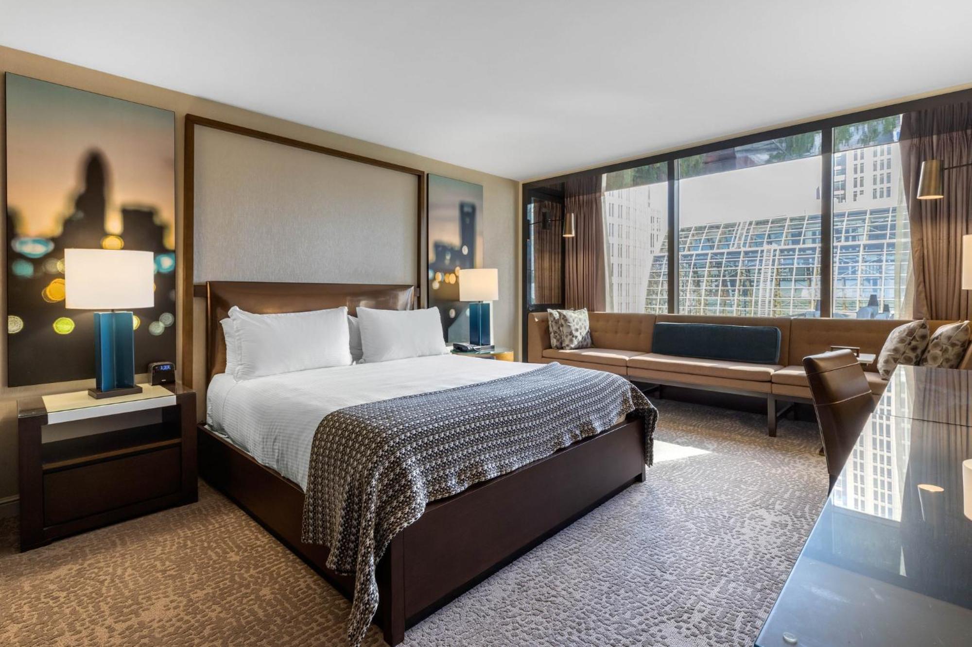 Premier Executive Room King Bed