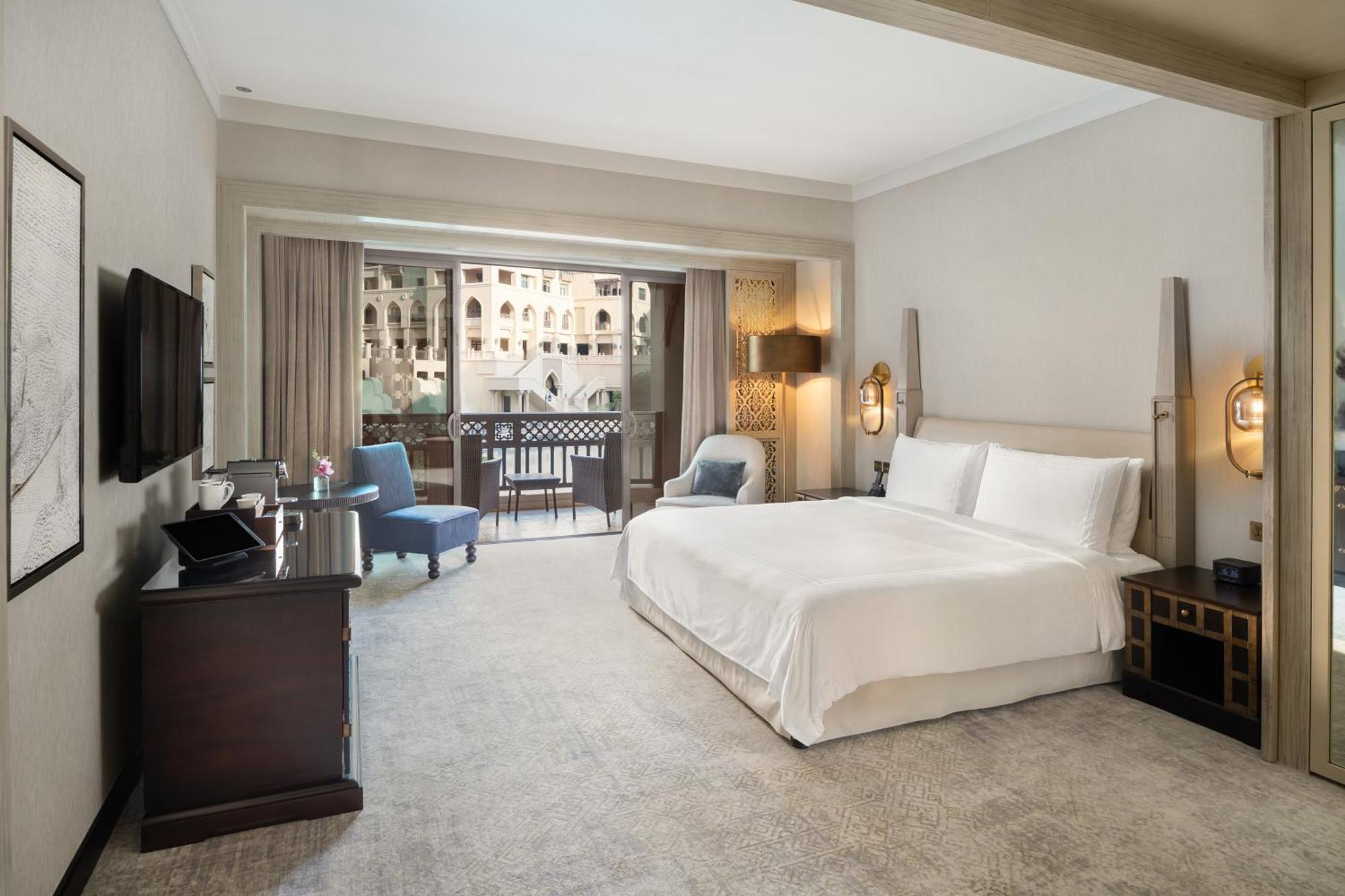 Deluxe Lake View Room