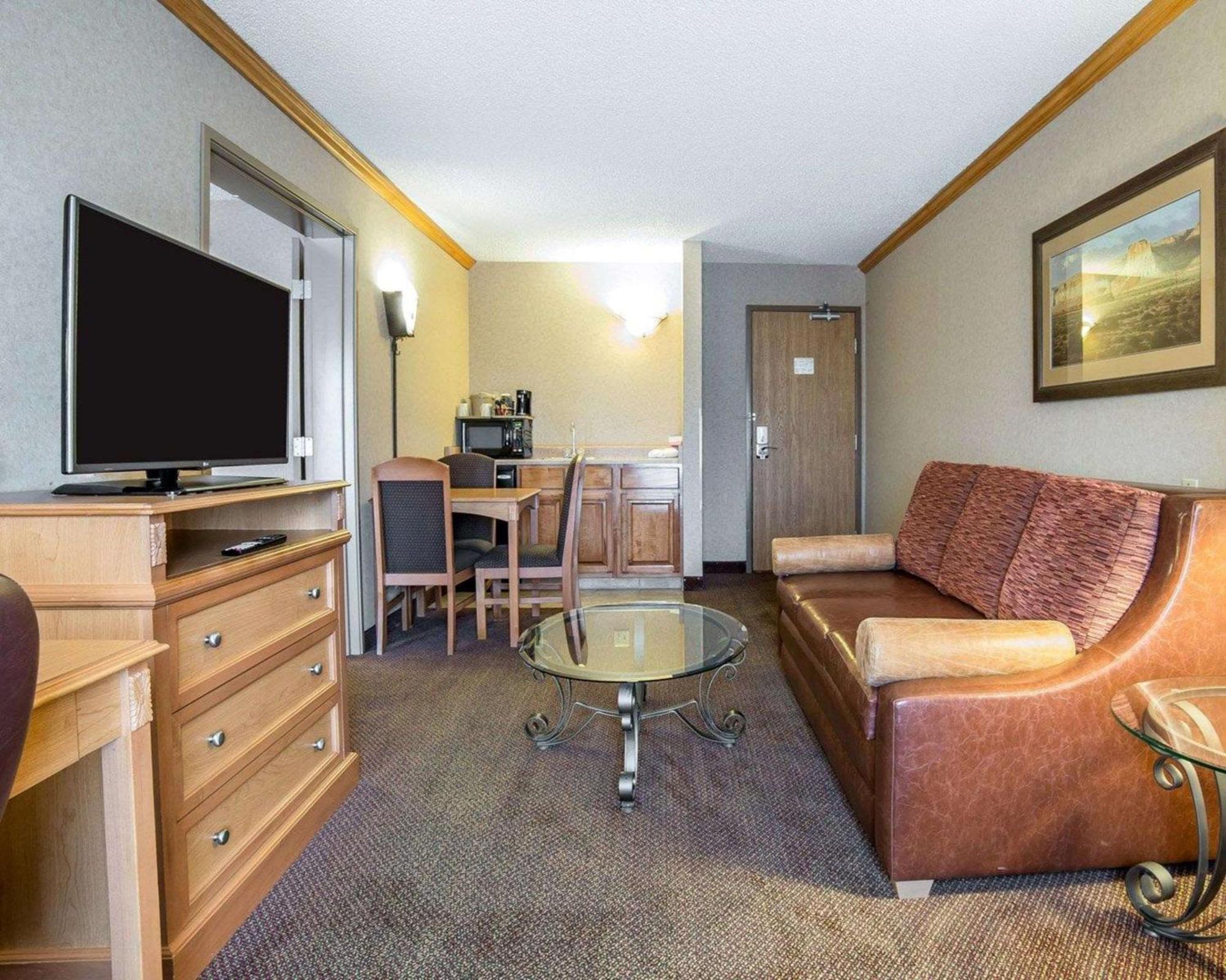 King Suite - Non-Smoking,1278921784:JPEG