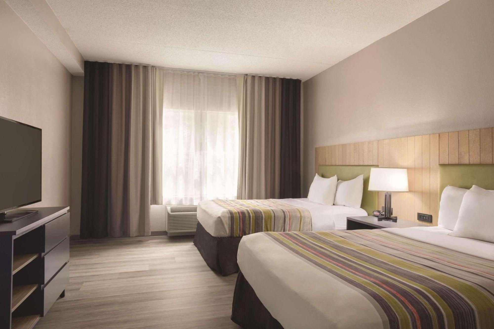 One-Bedroom Suite Two Queen Beds Disability Access or Non-Smoking