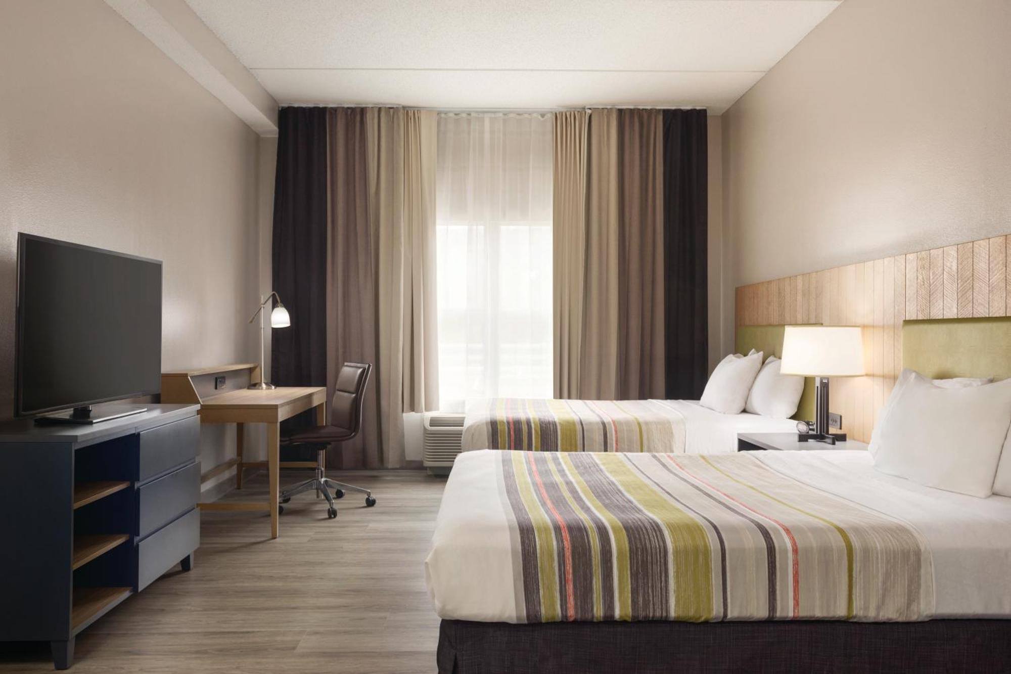 One-Bedroom Suite Two Queen Beds Disability Access or Non-Smoking