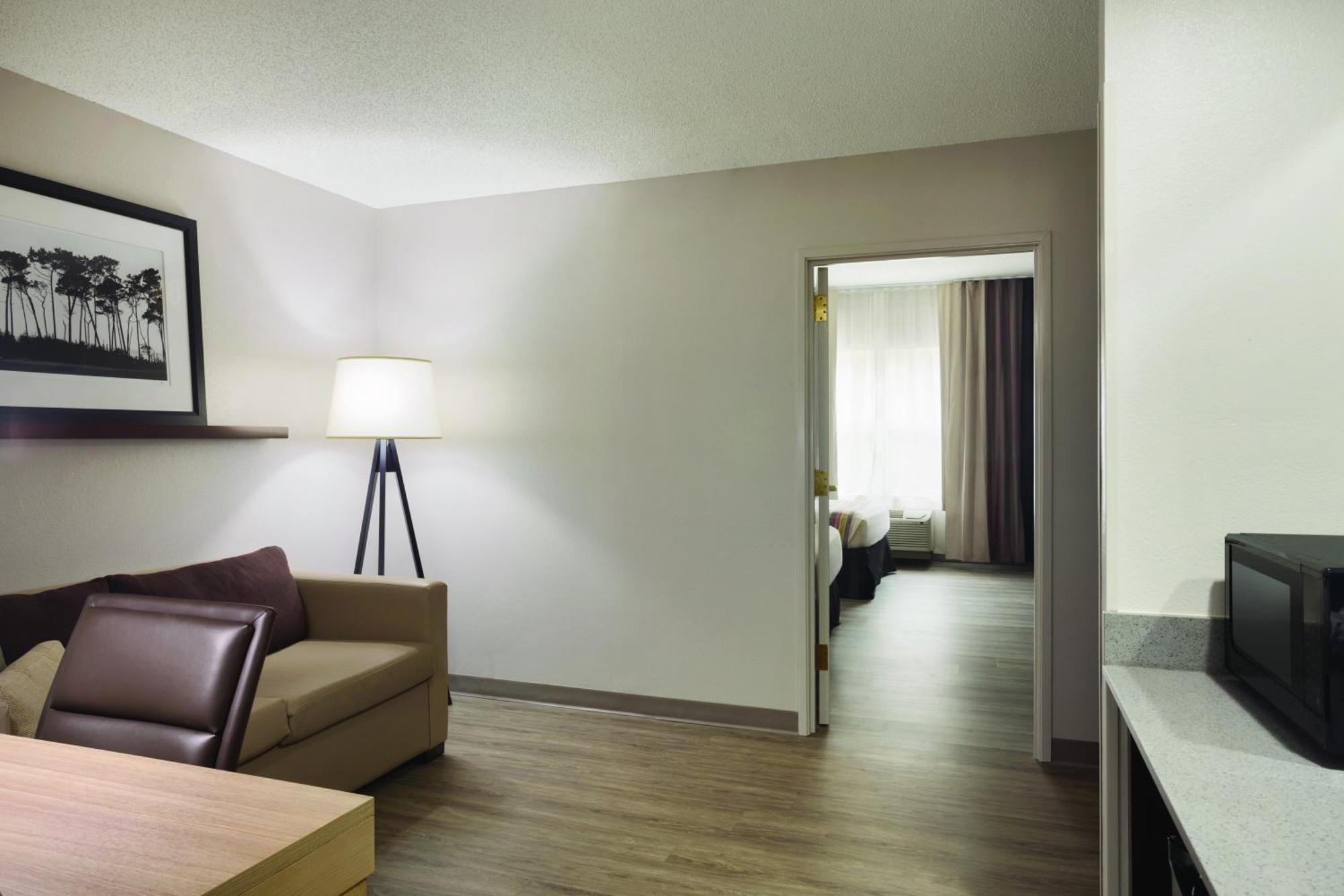 One-Bedroom Suite Two Queen Beds Disability Access or Non-Smoking